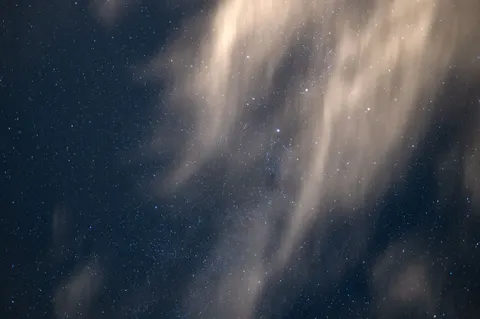 繁星夜空 4K壁纸 · space · 3840×2555