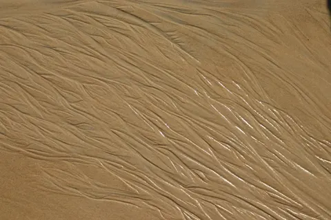 Fond d'écran Ondulations de sable 4K · minimal · 3840×2560