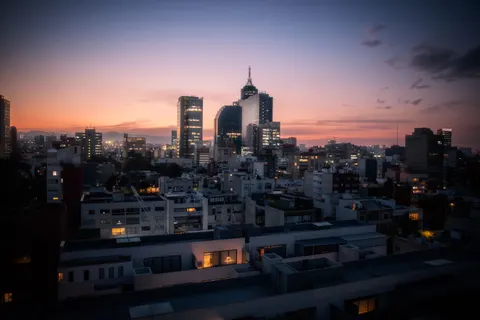 Rooftop View 4K Wallpaper · city · 3840×2563