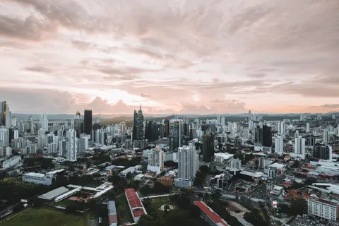 Rooftop View 4K Wallpaper · city · 3840×2560