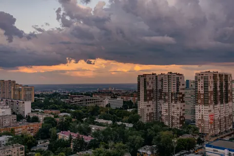 Rooftop View 4K Wallpaper · city · 3840×2560