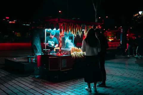 Night Market 4K Wallpaper · city · 3840×2560