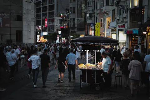 Night Market 4K Wallpaper · city · 3840×2560