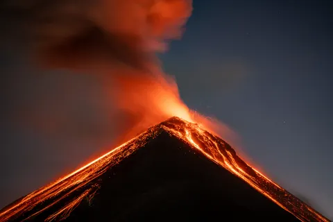 Volcano 4K Wallpaper · nature · 3840×2560