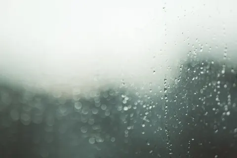 Regentropfen 4K Hintergrundbild · nature · 3840×2560
