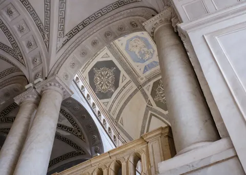 Cathedral 4K Wallpaper · architecture · 3840×2745