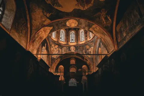 Cathedral 4K Wallpaper · architecture · 3840×2560