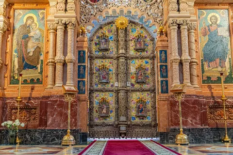 Cathedral 4K Wallpaper · architecture · 3840×2560