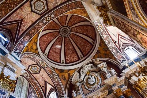 Cathedral 4K Wallpaper · architecture · 3840×2560