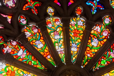 Cathedral 4K Wallpaper · architecture · 3840×2563