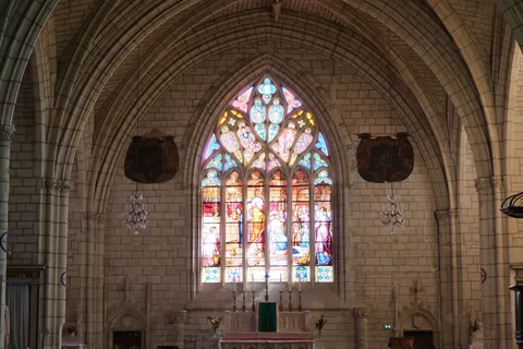 Cathedral 4K Wallpaper · architecture · 3840×2560