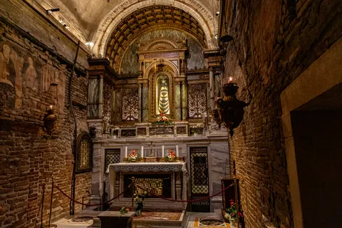 Cathedral 4K Wallpaper · architecture · 3840×2560