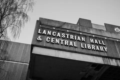 Grand Library 4K Wallpaper · architecture · 3840×2560