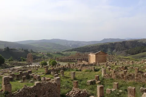 Roman Ruins 4K Wallpaper · architecture · 3840×2560