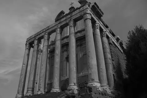 Roman Ruins 4K Wallpaper · architecture · 3840×2560