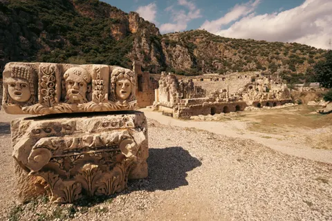 Roman Ruins 4K Wallpaper · architecture · 3840×2560