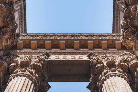 Greek Temple 4K Wallpaper · architecture · 3840×2560