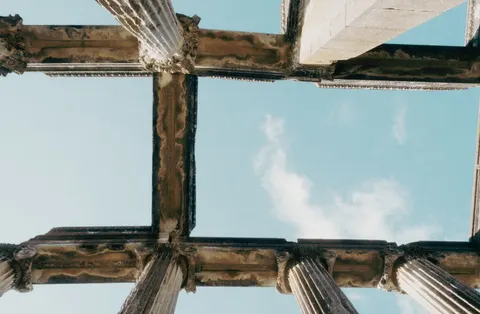 Greek Temple 4K Wallpaper · architecture · 3840×2517