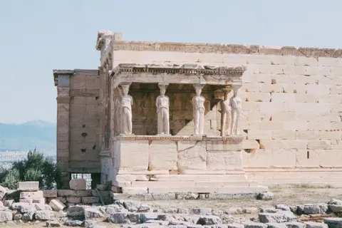 Greek Temple 4K Wallpaper · architecture · 3840×2560