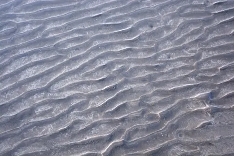 Fond d'écran Ondulations de sable 4K · minimal · 3840×2560