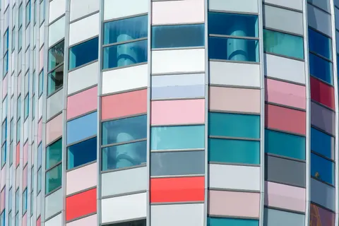 Futuristic Facade 4K Wallpaper · architecture · 3840×2560