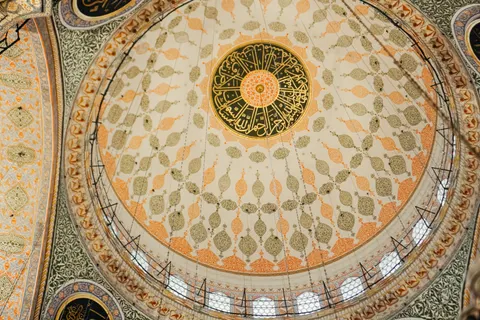Glass Dome 4K Wallpaper · architecture · 3840×2560