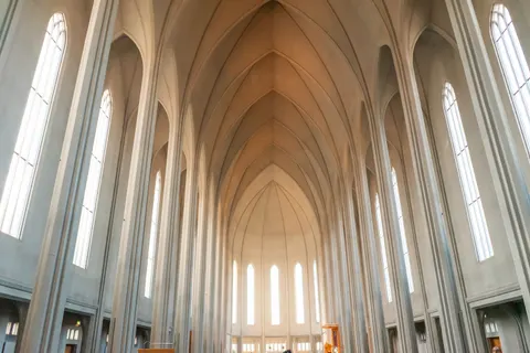 Cathedral 4K Wallpaper · architecture · 3840×2560