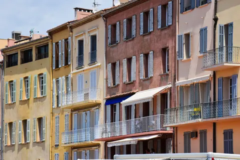 Colorful Houses 4K Wallpaper · architecture · 3840×2560