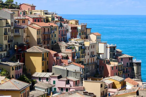 Colorful Houses 4K Wallpaper · architecture · 3840×2560