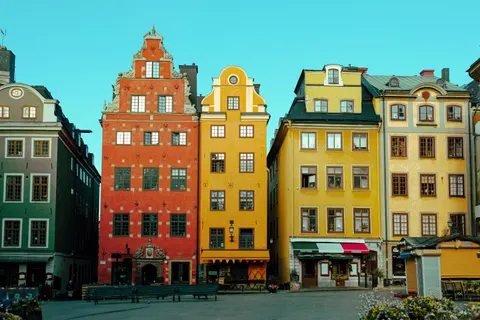 Colorful Houses 4K Wallpaper · architecture · 3840×2560