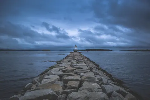 Cliff Lighthouse 4K Wallpaper · architecture · 3840×2560