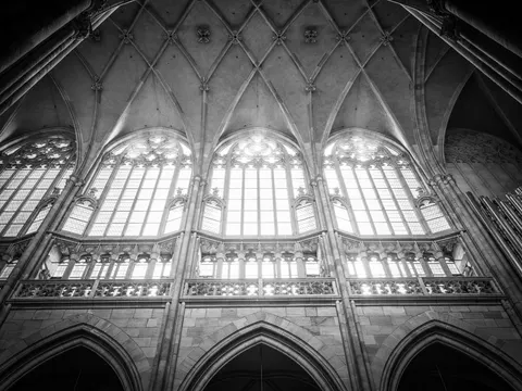 Cathedral 4K Wallpaper · architecture · 3840×2880