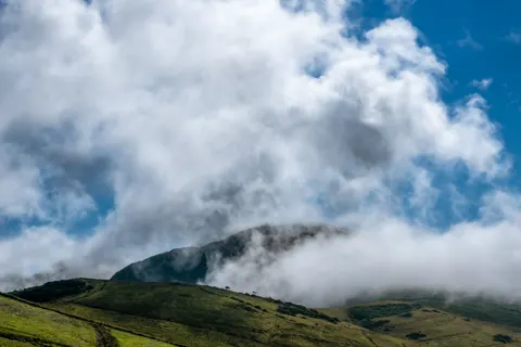 Mount Fuji 4K Wallpaper · mountains · 3840×2560