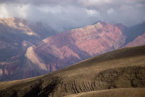 The Andes 4K Wallpaper · mountains · 3840×2560