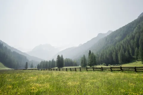 Foggy Valley 4K Wallpaper · mountains · 3840×2560
