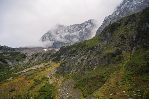Sfondo Montagne 4K · mountains · 3840×2560