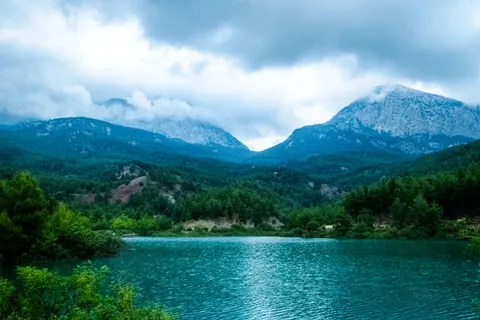Foggy Valley 4K Wallpaper · mountains · 3840×2560