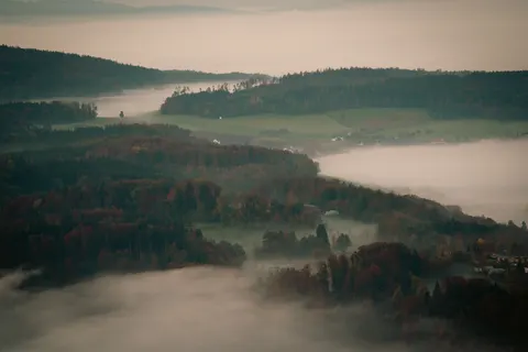 Foggy Valley 4K Wallpaper · mountains · 3840×2561