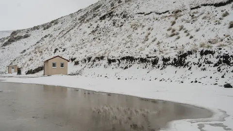 Mountain Cabin 4K Wallpaper · mountains · 3840×2161