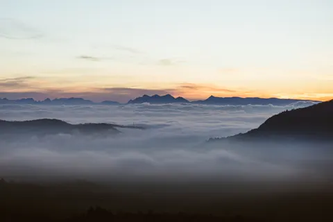 والپیپر کوهستان با کیفیت 4K · mountains · 3840×2560