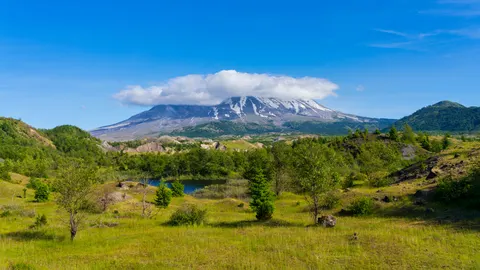 산 4K 배경화면 · mountains · 3840×2160