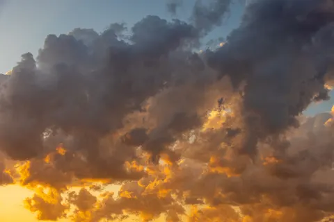 خلفية سماء درامية بدقة 4K · nature · 3840×2561