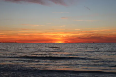 Ocean Sunset 4K Wallpaper · ocean · 3840×2560