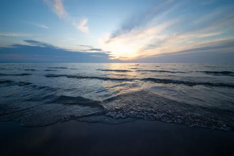 Ocean Sunset 4K Wallpaper · ocean · 3840×2561