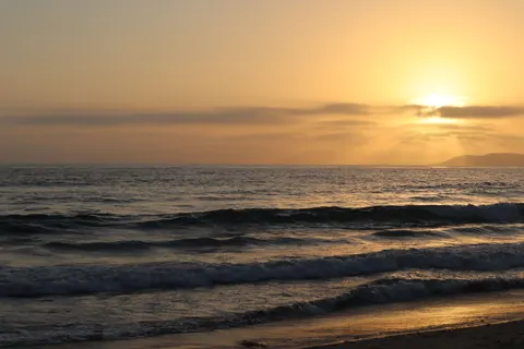 Ocean Sunset 4K Wallpaper · ocean · 3840×2560