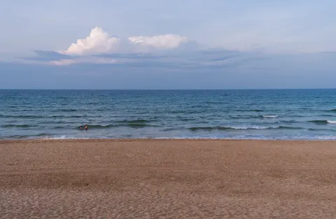 Beach from Above 4K Wallpaper · ocean · 3840×2494