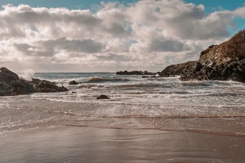 Stormy Sea 4K Wallpaper · ocean · 3840×2560