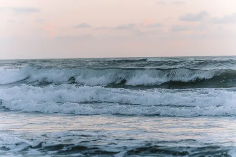 Stormy Sea 4K Wallpaper · ocean · 3840×2560