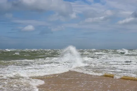 Tapeta Wzburzone morze 4K · ocean · 3840×2559