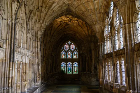 Cathedral 4K Wallpaper · architecture · 3840×2563